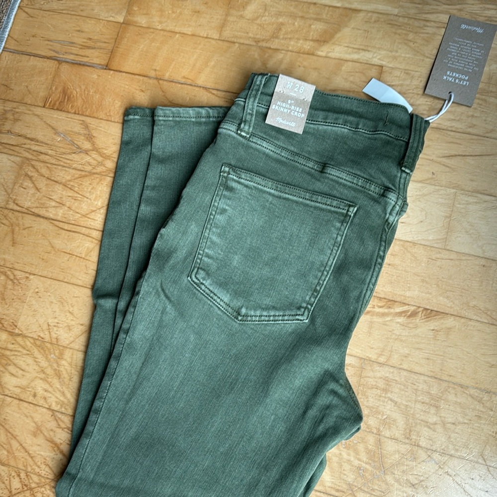 NWT 9” high rise skinny crop pretty green Madewell jeans